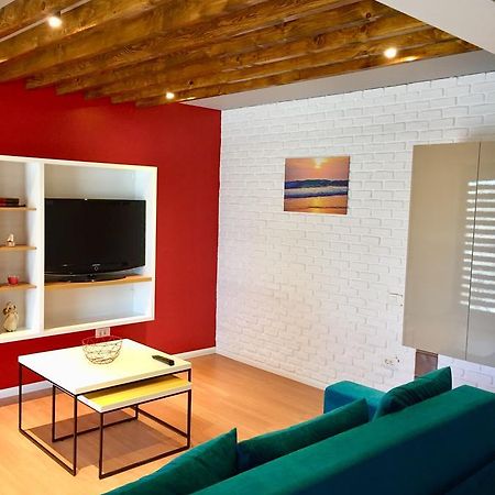 Aty Apartament Navodari Bagian luar foto