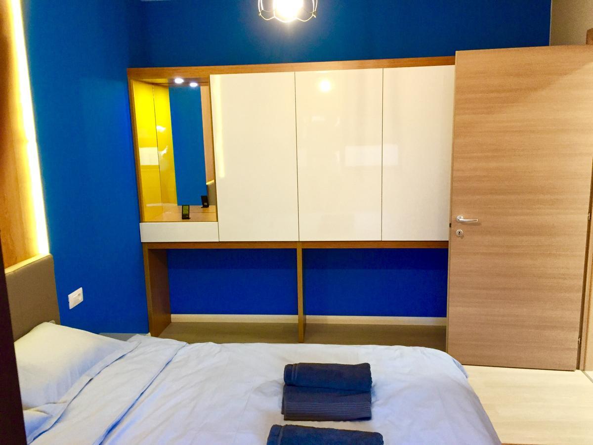 Aty Apartament Navodari Bagian luar foto