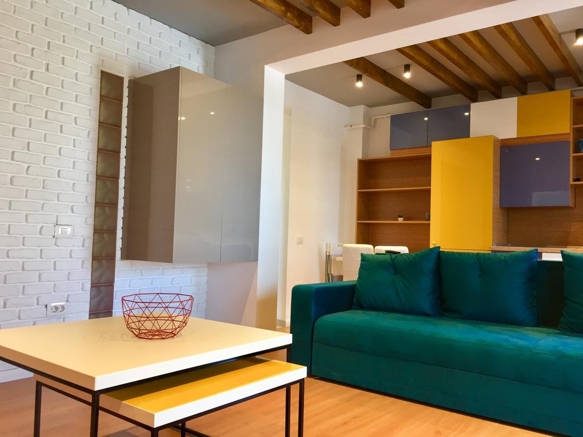 Aty Apartament Navodari Bagian luar foto